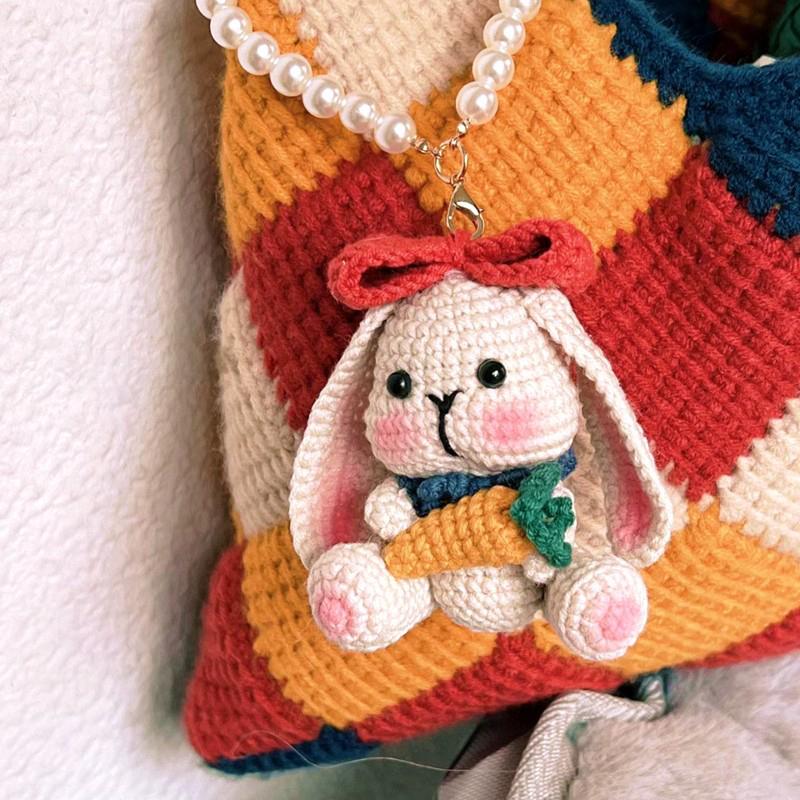 

DIY Handmade Argyle Knit Yarn Crochet Tote: Checkerboard Shoulder Bag for Women