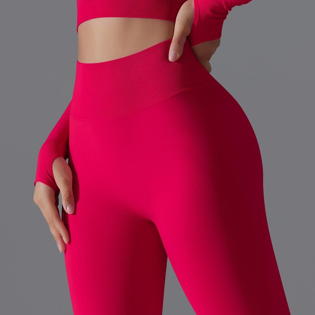 Seamless High-Waisted Yoga Pants with Peach Lift - Quick-Dry and Breathable for Running and Fitness