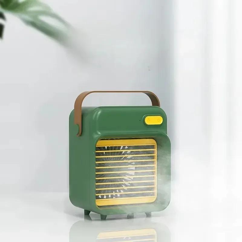 Kühler 1 Stück Desktop Tragbarer Desktop Sprühventilator USB-Aufladung Desktop Kleine Klimaanlage Einfache Mini-Klimaanlage