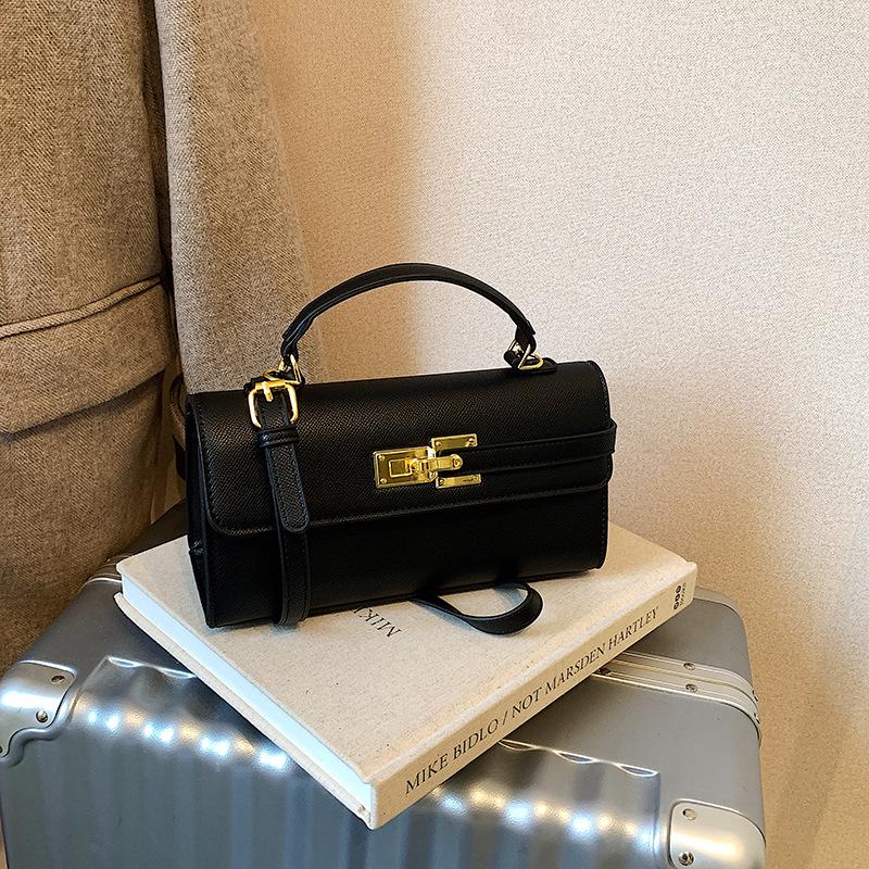 

Винтажная кроссбоди в французском стиле: Универсальная маленькая наплечная сумка Осень/Зима чёрный