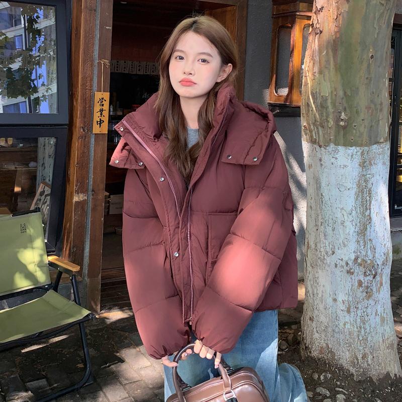 Fashionable and Loose Short Winter Jacket for Women with Hoodie and Thickened Coat