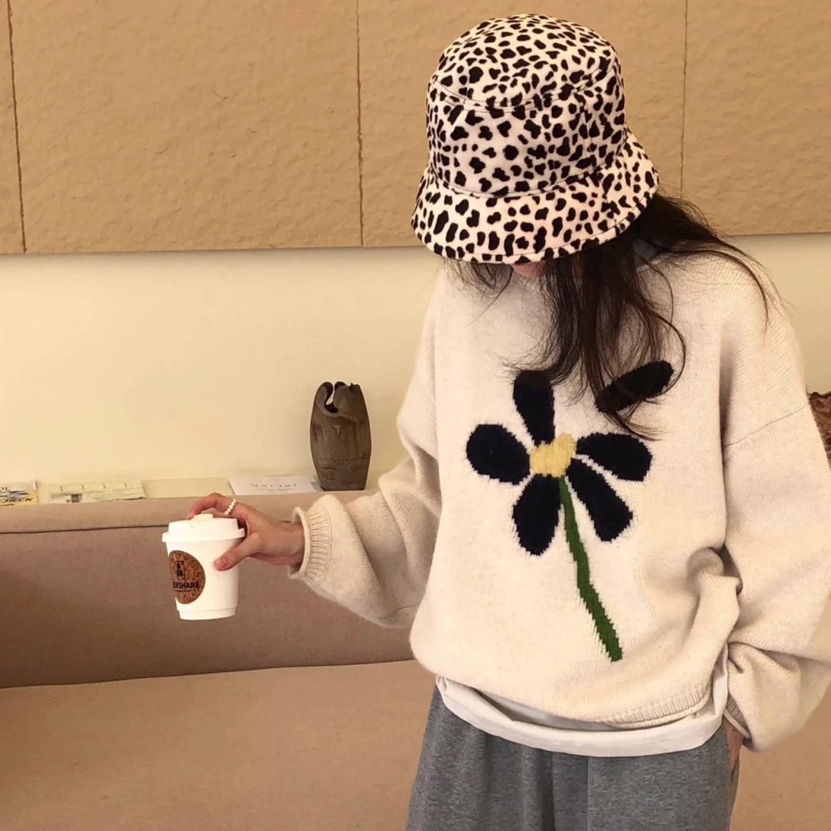 

Пуловер, верхняя одежда в корейском стиле, зарубежный свитер, вязаный свитер для женщин, осень и зима 2023, свободный женский топ с круглым вырезом One Size бежевый