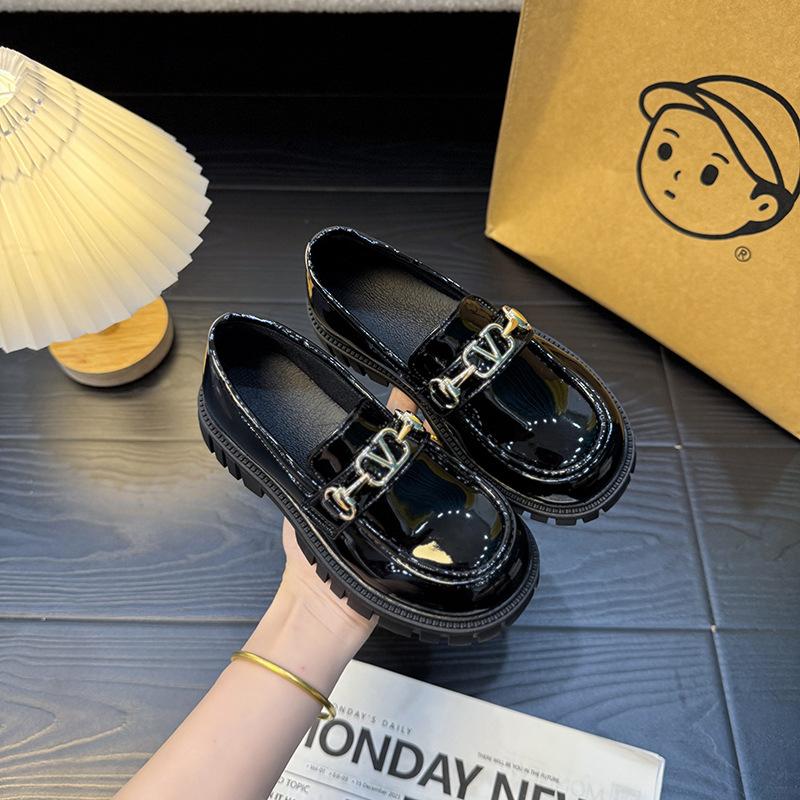 Girls' Leather Shoes 2025 Autumn New Children's Bright Leather Loafers Black Student Shoes Fashion One-pedal Single Shoes Trend