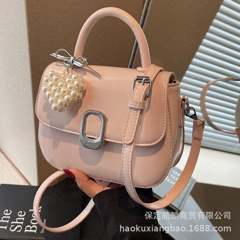 Korean Version Niche Bag Women's Spring Summer Versatile 2025 New Leisure This Year Popular Messenger Bag Popular Small Square Bag
