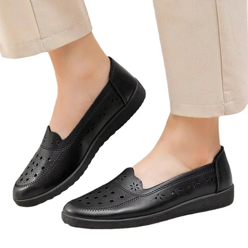Hollow SoftSole Mom's ShoesSandalen ZomerComfort Flat Sole Damesschoenen Antislip Comfortabele Lichtgewicht Wandelsandalen