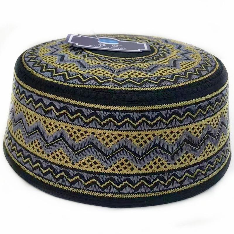 Męska haftowana saudyjska czapka modlitewna - okrągłe rondo płaski wierzch