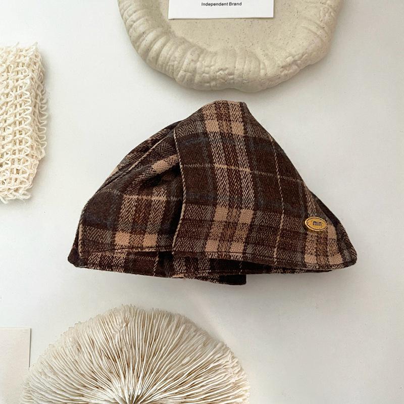 Exquisite Korean Plaid Bear Triangle Hair Clip for Women - 2025
