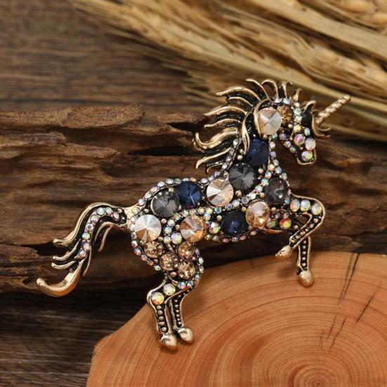 Broche Style Rétro Strass Étincelants Incrustés Design Cheval Broche Épinglette Revers de Col de Costume Badge Accessoire Élégant