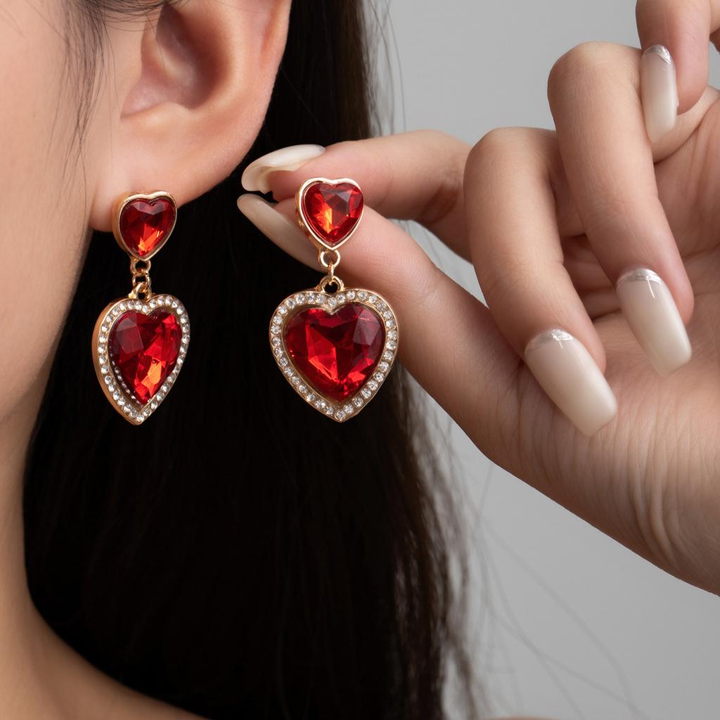 Europe and the United States Hot-selling Fashion Versatile Love Earrings Light Luxury High Sense Full Diamond Heart-shaped Gemstone Sweet Women