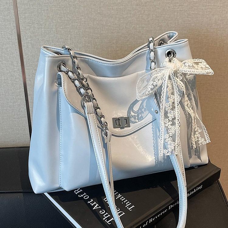 Torba crossbody w stylu koreańskim dla kobiet, wszechstronna torba pod ramię, nowa prosta torba na ramię do dojazdów do pracy na 2025 rok, torba tote o dużej pojemności