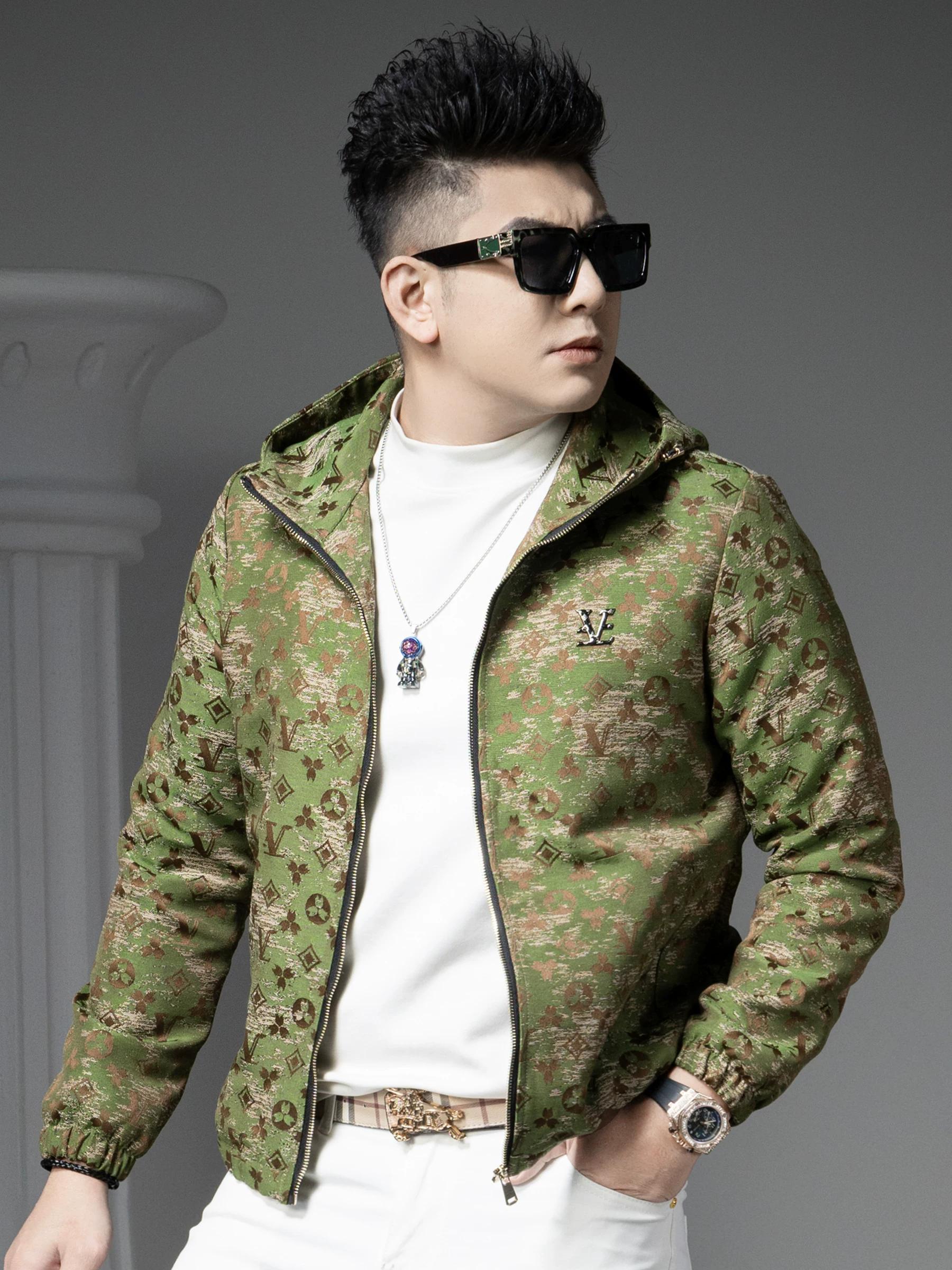 European Station 2025 Autumn New Hooded Jacket Men s Trendy High-End Fashion Brand Badge Jacket Men s Style 2XL зелёный