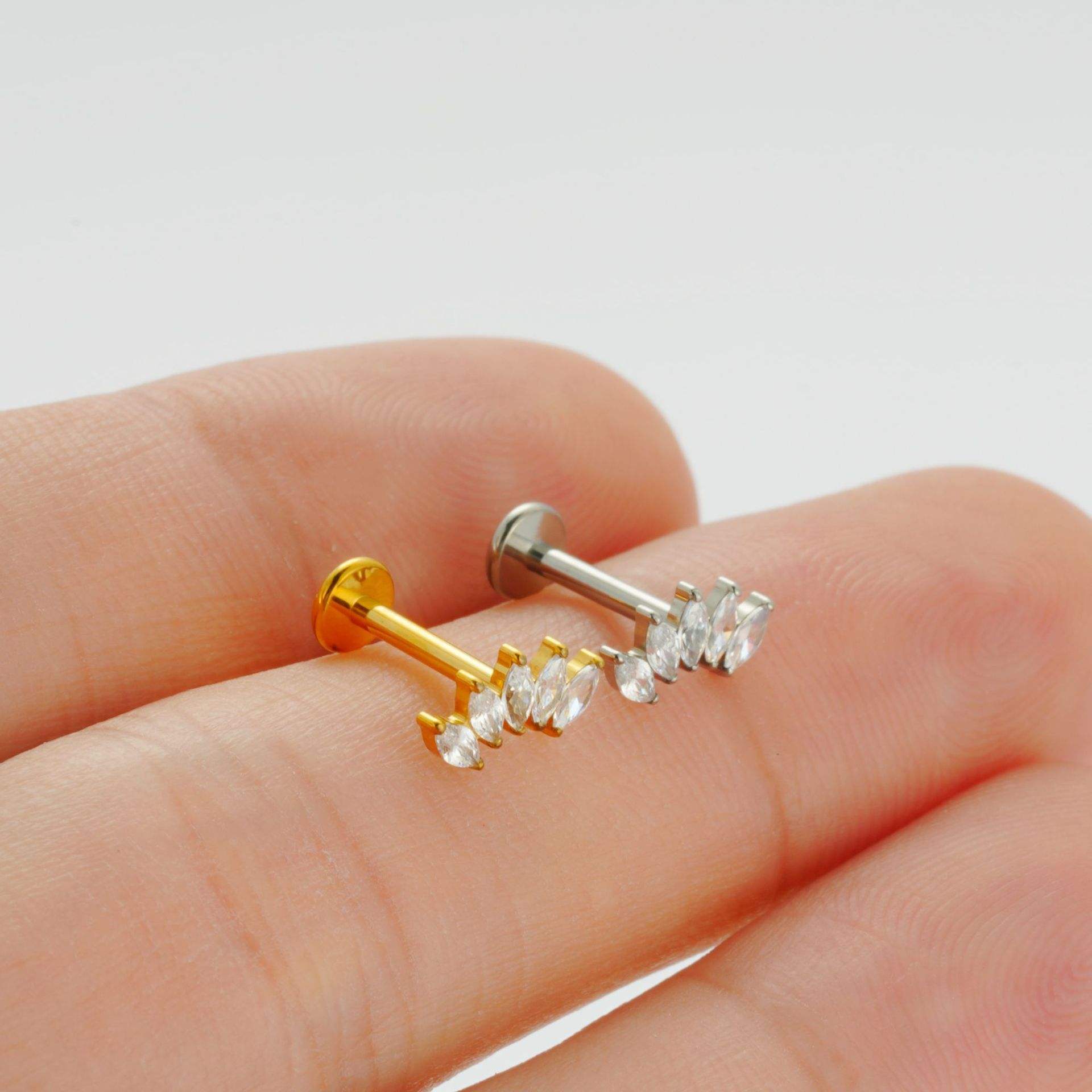 G23 Titanium Alloy Women s Fashion Piercing Jewelry Cross-Border Explosions Five Zirconium Lip Nail Ear Bone Tongue Jewelry 1.2*8