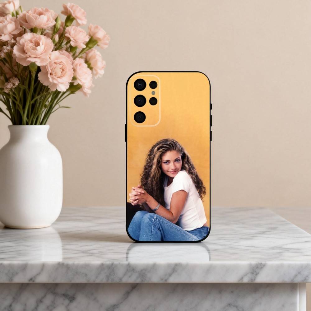 R-Rebecca G-Gayheart Actress Phone Case For Samsung S25,S24,S21,S22,S23,S30,Ultra,S20,Plus,Others Soft Black Case