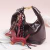 Colgante de Cuerda Tejida Dachshund y Amuleto de Cuero para Teléfono/Bolso