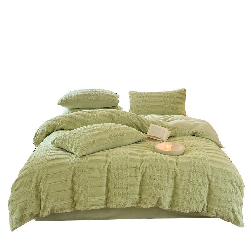 Rabbit Fleece Four-Piece Set, Thickened Milk Fleece Bed Sheet Quilt Cover, Coral Fleece Bed Three-Piece Set