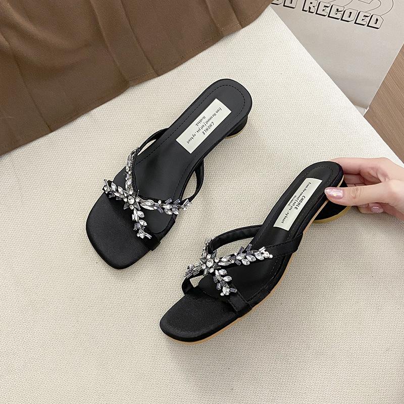 French Square Head Mid-heel Shoes Women's Roman Sandals 2025 Summer New Wear Cross Rhinestone Slippers Cool Slippers