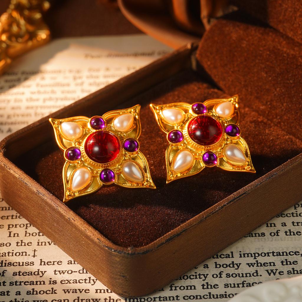 Vintage western enamel geometric earrings vintage geometric high-end texture fashion French medieval niche earrings