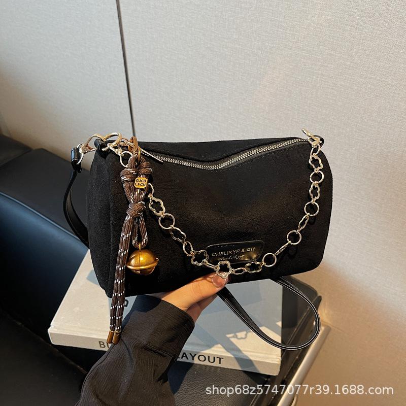 Feeling foreign niche underarm bag women's 2025 new autumn and winter versatile ins one-shoulder crossbody chain trendy pillow bag