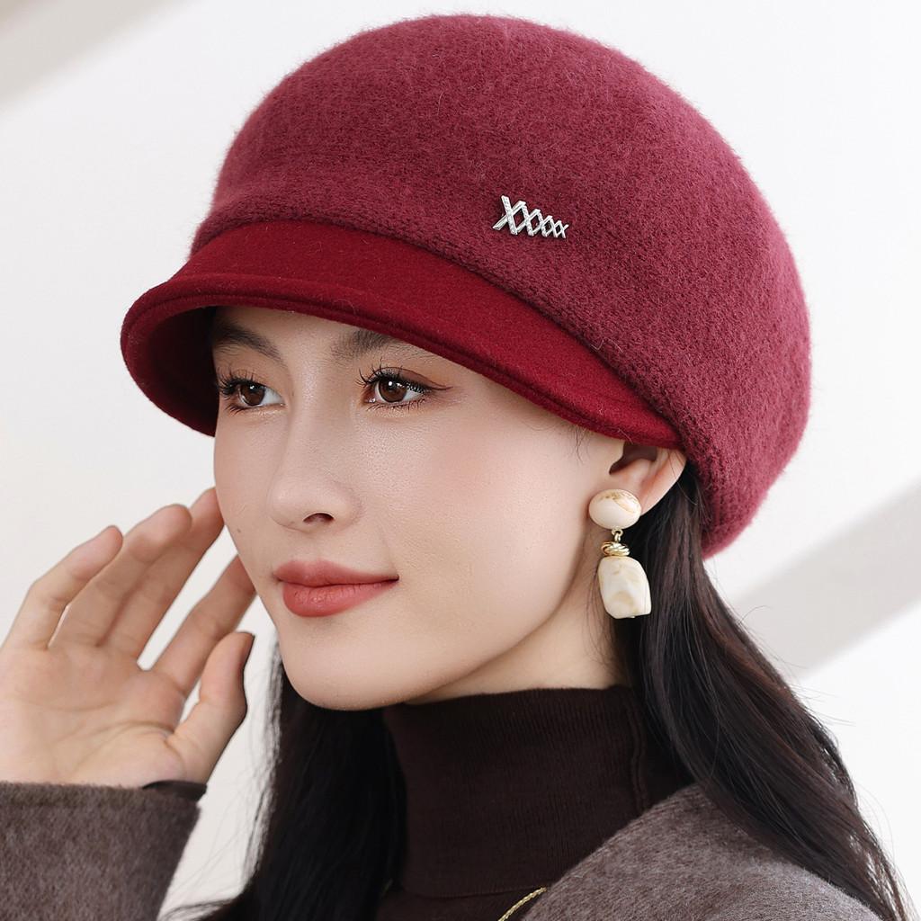 

Classic Beret Hat For Elderly Women Warm Knitted Cap With Windproof Design For Autumn червоний