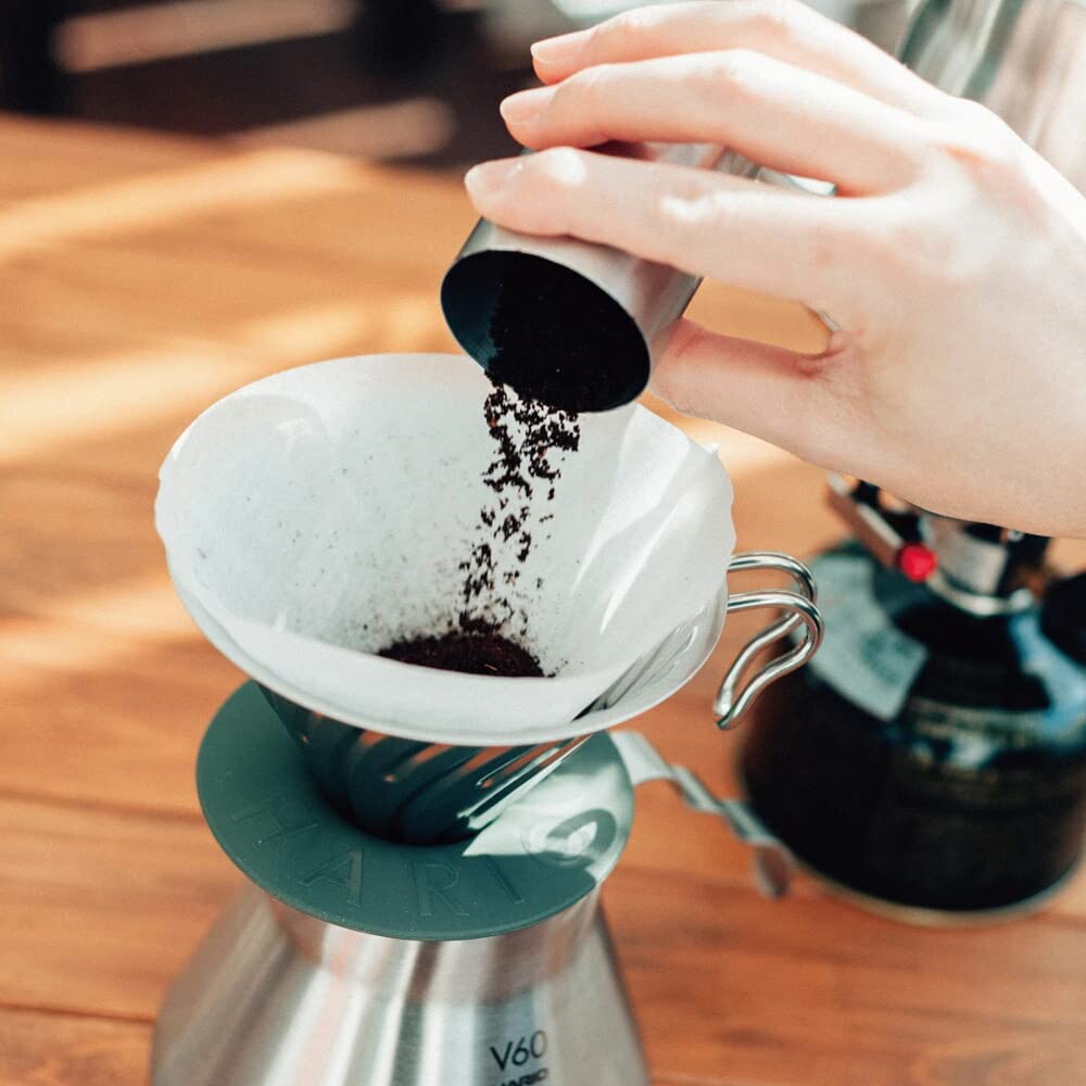 HARIO V60 Metall-Tropfer für 1 bis 4 Tassen, Silber, Hergestellt in Japan, O-VDM-02-HSV