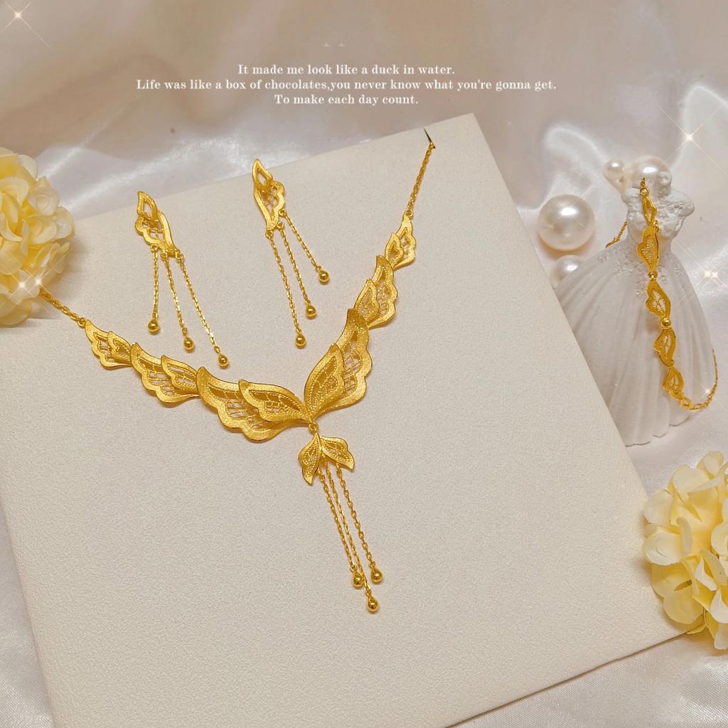 Butterfly Love Necklace Niche Fashion Exquisite Hollow Retro Fashion Versatile Versatile Necklace Women