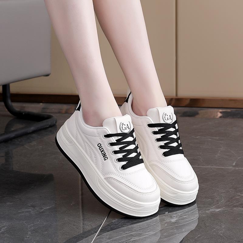 Fashion Platform Sports Casual Shoes Women's 2025 Spring New Versatile Round Head White Shoes Heightening Women's Board Shoes 8001