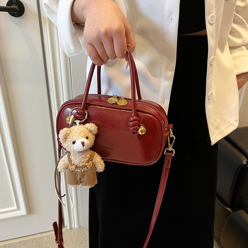 Premium Bag Women's Spring Summer 2025 New Retro Shoulder Messenger Bag Casual Niche Portable Bowling Bag