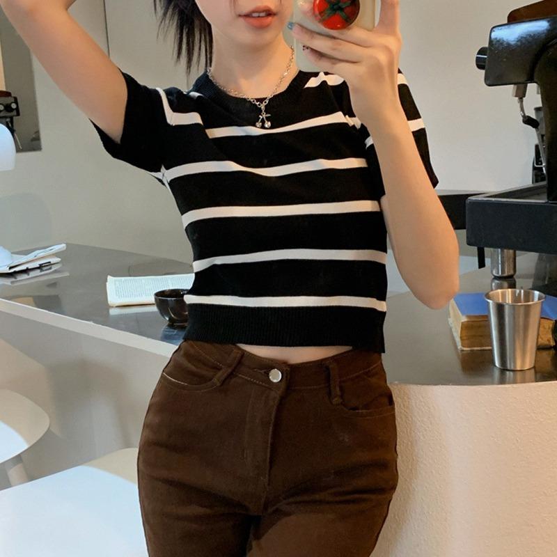 Mulheres Ice Silk Gola Redonda Versátil Manga Curta Retro Pulôver Malha Curta