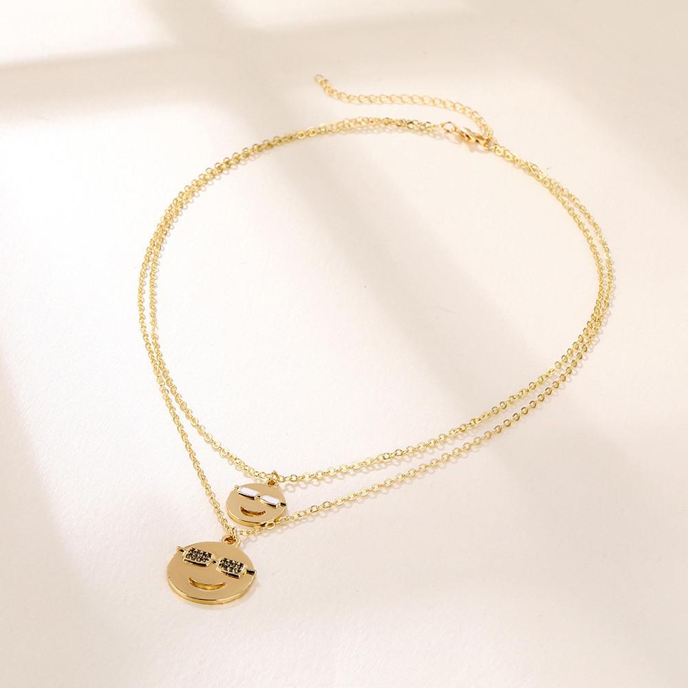 Bländande Tvåfärgad Metall Smiley Face Halsband Chic Mode Statement Smycken För Kvinnor