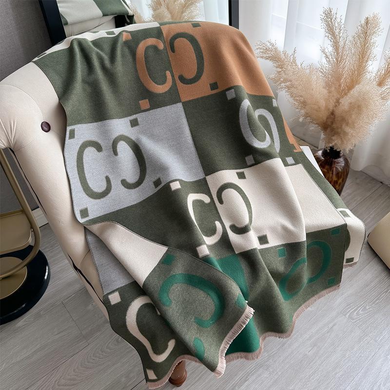 Fashion Color Matching Alphabet Imitation Cashmere Scarf, Versatile In Autumn And Winter, Thickened Fringed Shawl, Warm Scarf, Advanced Sense