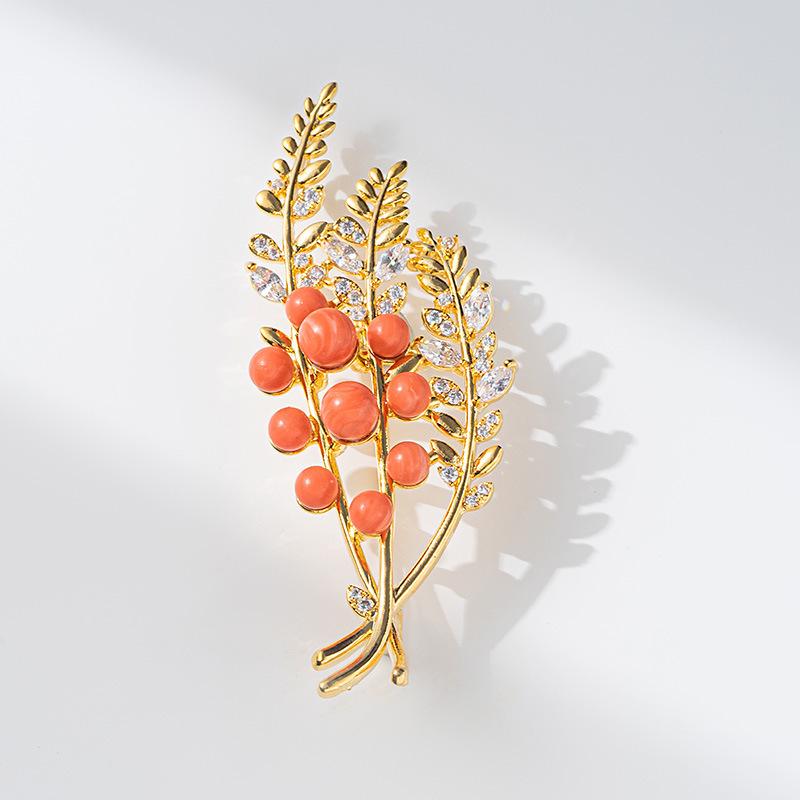 Bo Xin Yun Turquoise Wheat Ear Brooch, Crystal  Gold-Plated Copper Coat Accessory
