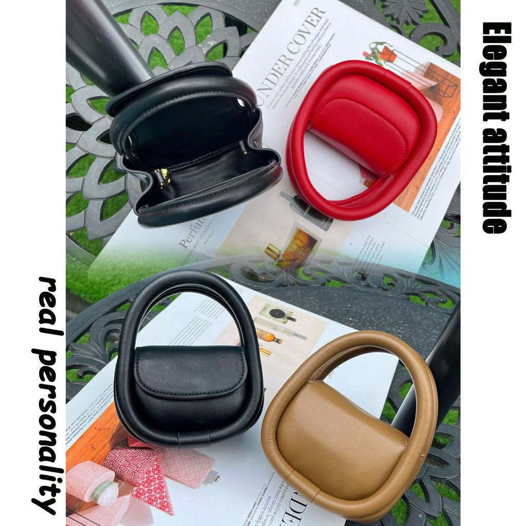 Summer fresh min handbag hand carry trendy versatile messenger bag high sense leather soft European bag niche bag