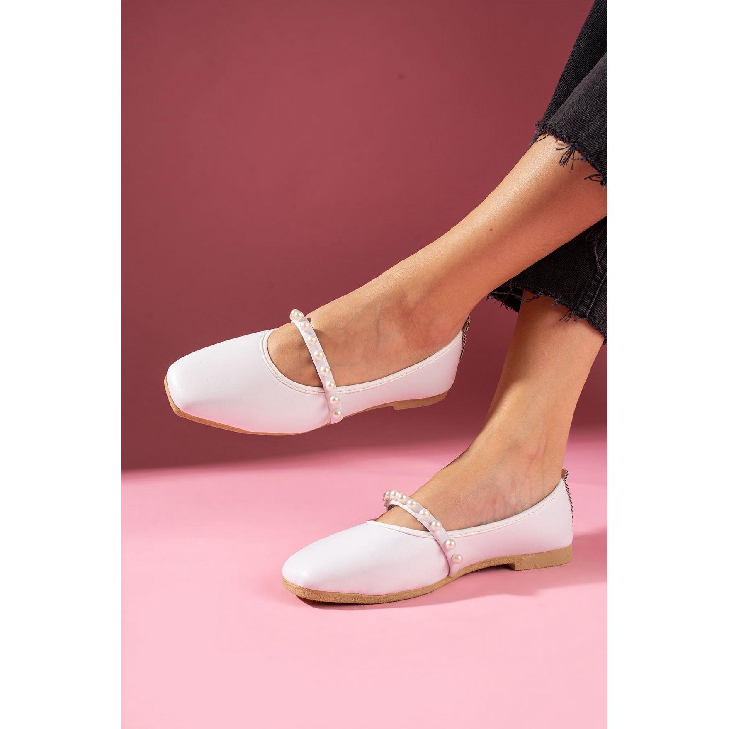 

Perly White Skin Pearl Band Accessory Flat Shoes 36