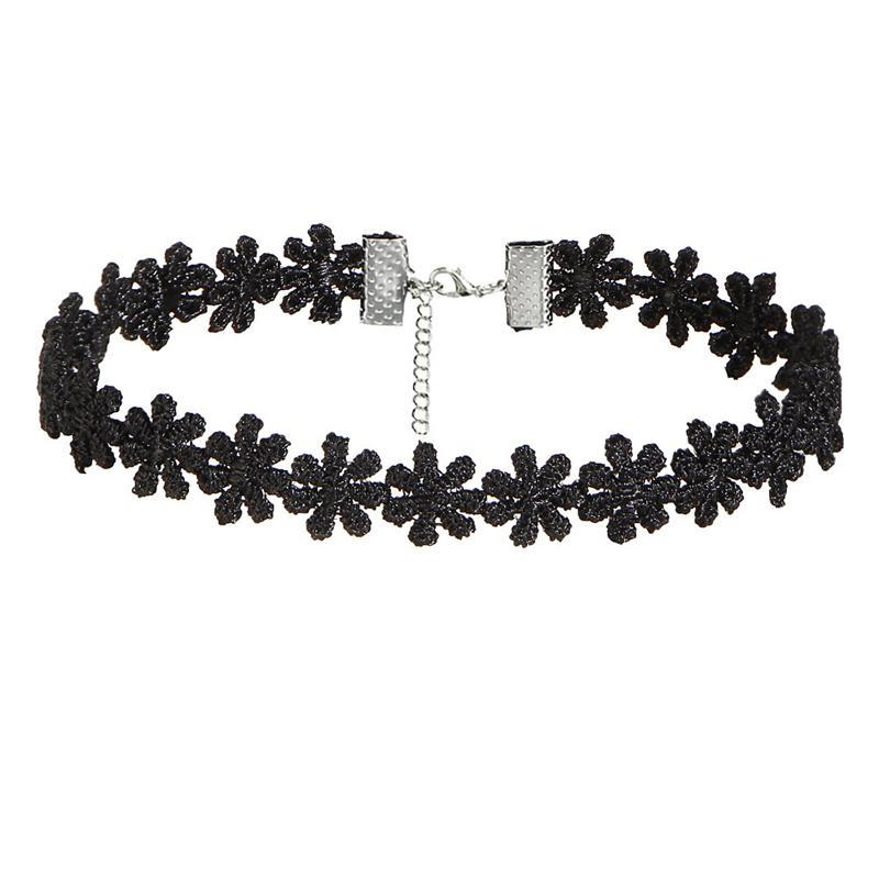 Korean Fashion Velvet Choker Necklace for Women Vintage Sexy Lace Necklace with Pendants Gothic Girl Neck Jewelry Accessories