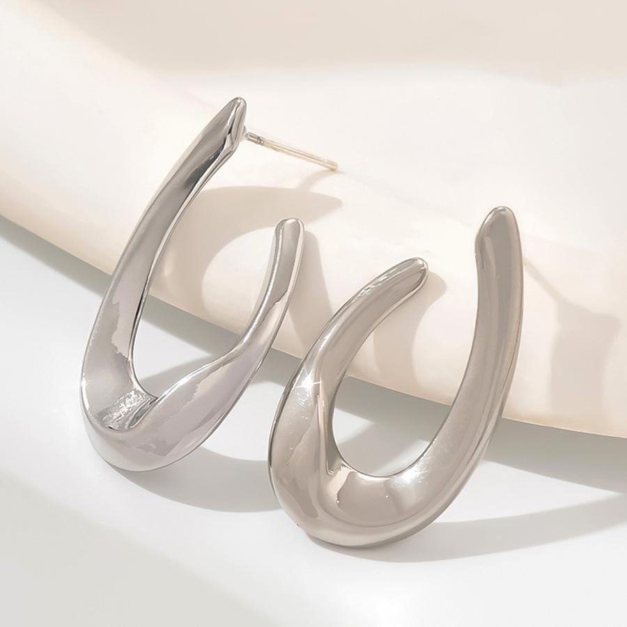 

Chunky Earrings for Women for Women s Hyperbole Large Drop Earring Trend New In Ear Cuff Woman U Shape Vintage Metal Jewelry
