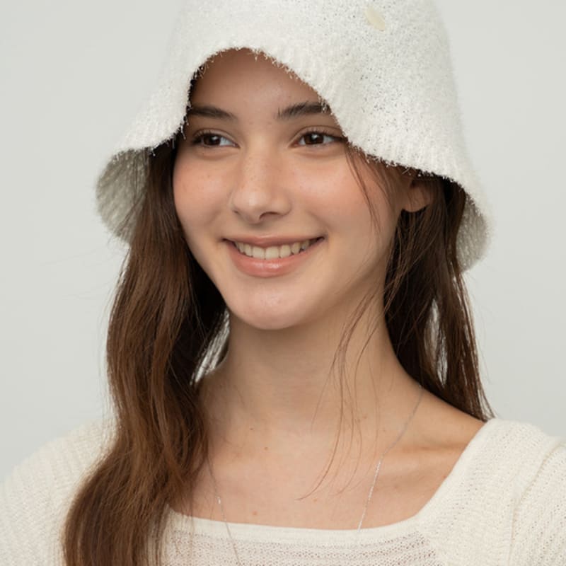 

Ssecondo Soft boucle summer bucket hat, Bianka White