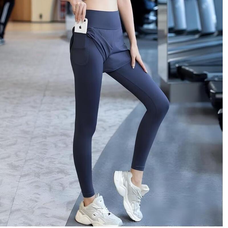 OEING Women's Short Sleeve & Shorts Fitness Set