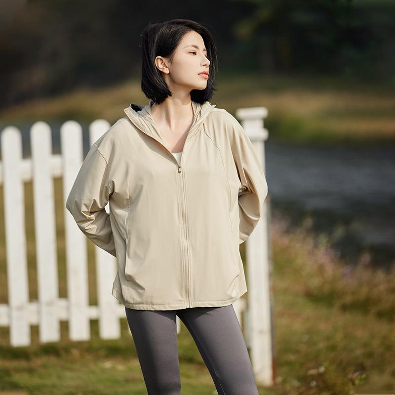 Ice Silk Sunscreen Clothing Women's UPF50 + Men's Outdoor Sunscreen Jacket UV Protection Sunscreen Clothing Original Yarn Skin Clothing