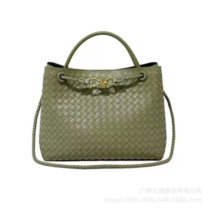 Nieuwe handgeweven tas grote capaciteit tote handtas modetrend veelzijdige enkele schouder messenger casual dames tas