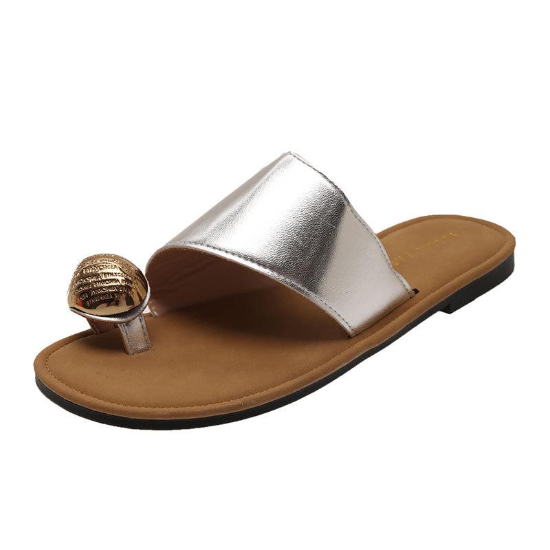 Flat sole comfortable strap sandals Women's summer wear the new Korean fashion metal buckle slipper slippers in 2025