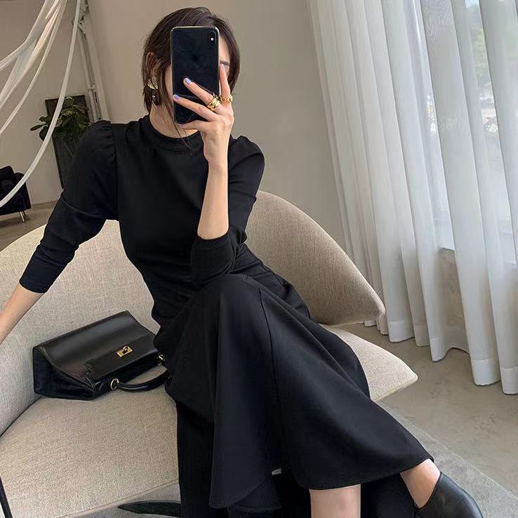 Black dress round neck long sleeve Korean version autumn new sexy temperament waist thin long swing dress