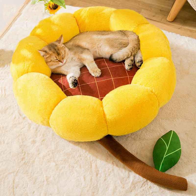Spring and Summer Cat Nest Cute Petal Nest Cat Mat Cat Bed Universal for All Seasons Medium and Small Dog Nest Pet Supplies