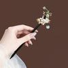 Chinese Style Flower Hairpin Bridal Wooden Tassel Hair Sticks Retro Floral Hair Chopsticks for Women Bun Updo Hair Accessories