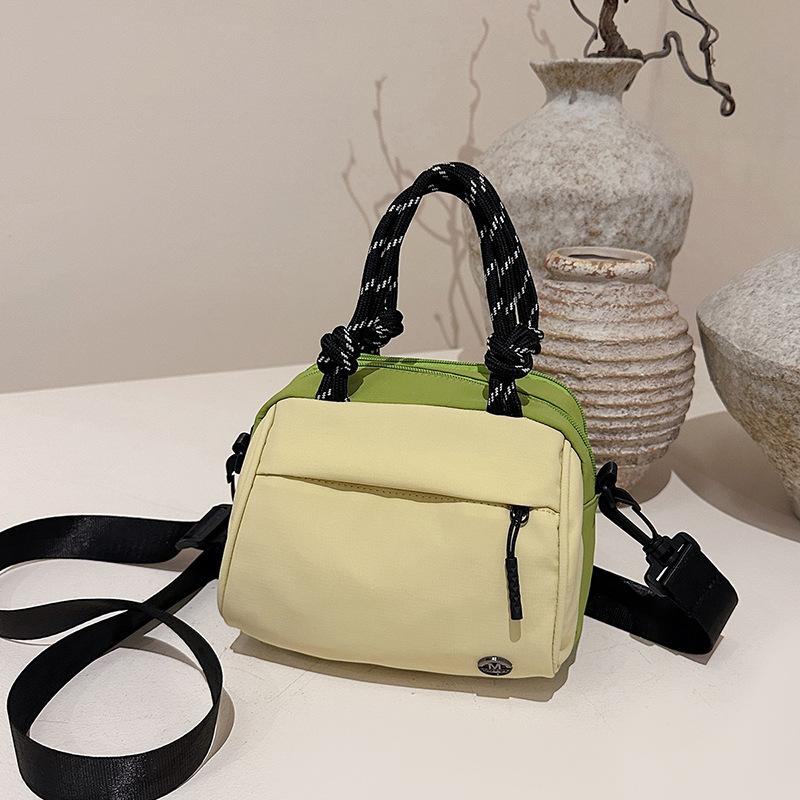 2026New Fashi Versatile Shoulder Bag for Women, Large Capacity, Lightweight, Simple, Versatile, Multifunctial, Casual Travel