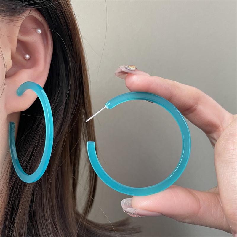 C-shaped Large Hoop Earrings - Geometric Circular Stud Earrings with Stylish and Casual Ear Hooks