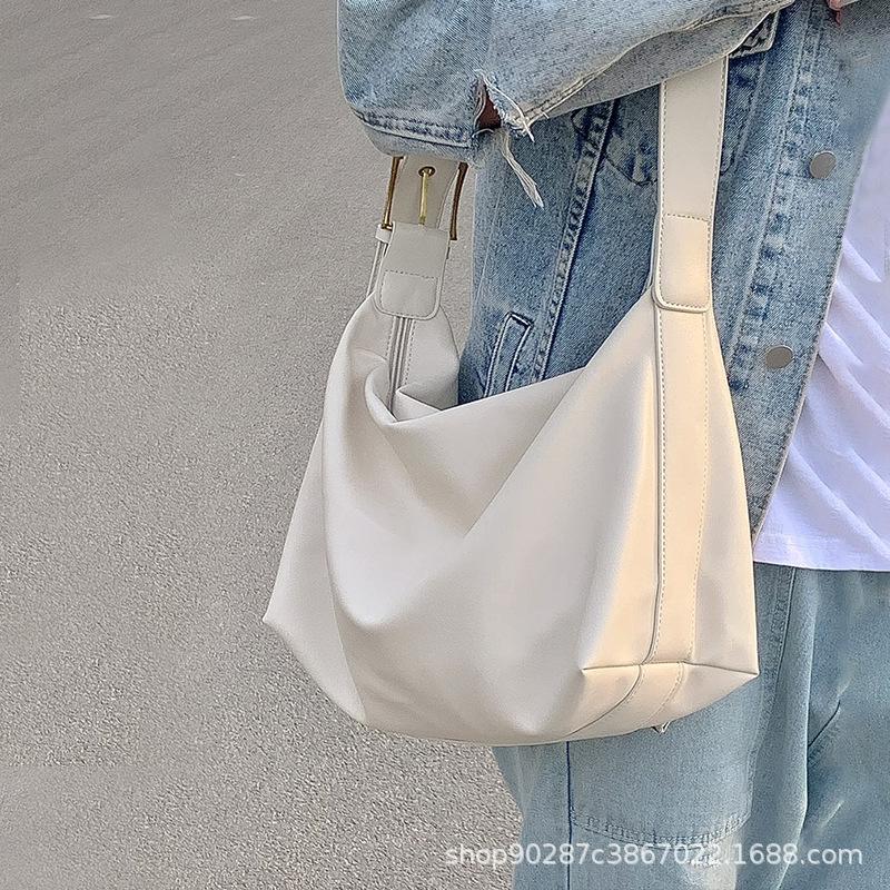 Spring and Summer New Tote College Students Commute To Class Large Capacity Wide Shoulder Strap Soft Leather Portable Messenger Bag Casual