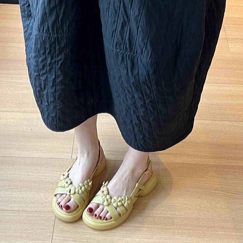 Summer New Flowers Thick-soled Age Reduction Empty Versatile Comfortable Absolute Child Foreign Style Cute Open-toed Sandals Women's Thick Heel