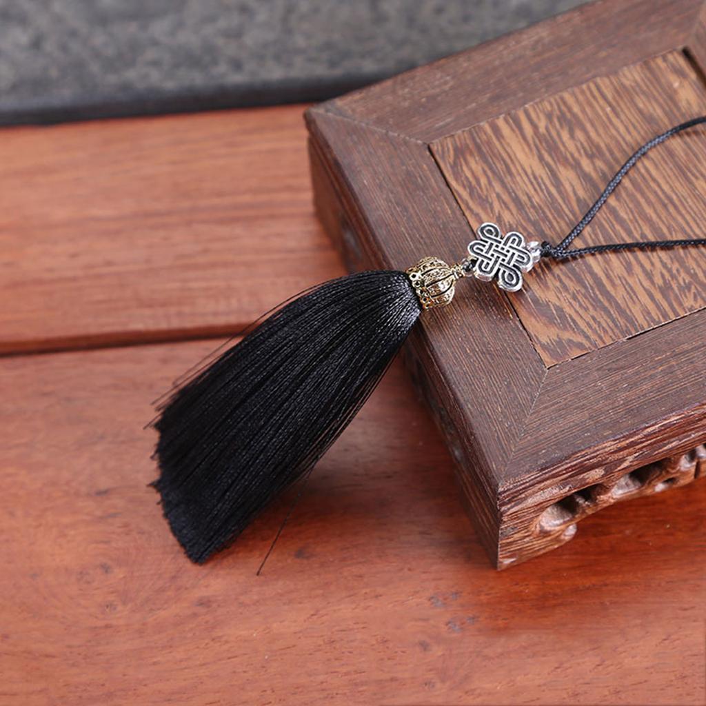 Delikatny ręcznie tkany wisiorek z chińskim węzłem, frędzle, zawieszka-charms dla miłośników kultury tradycyjnej i na wyjątkowe prezenty