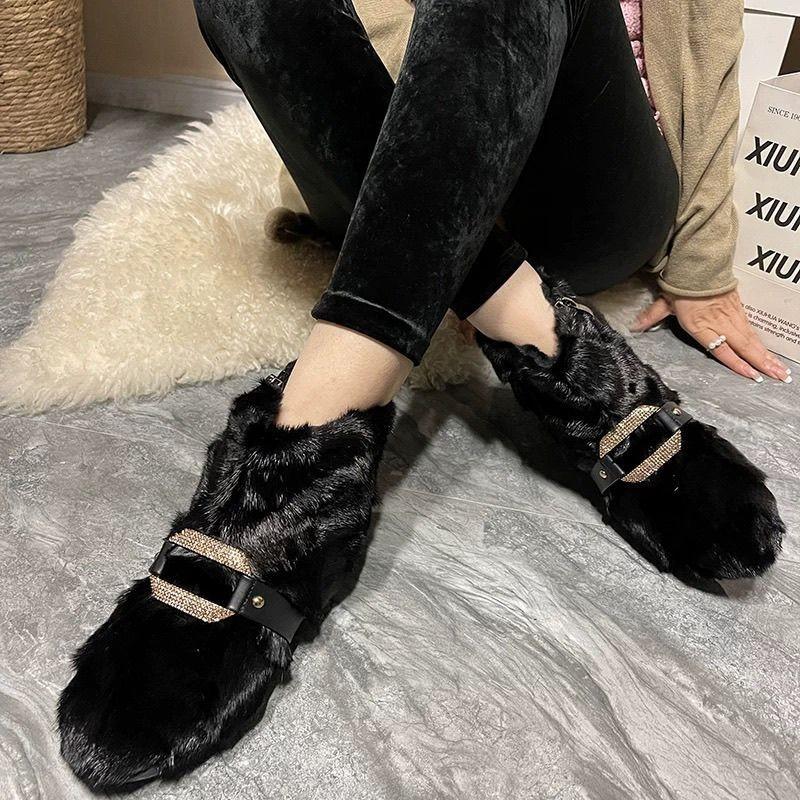 Fashion Winter New Low-heel Snow Boots Women's Fashion Round Head Plush Side Zipper Metal Buckle Anti-slip Wear-resistant Short Boots