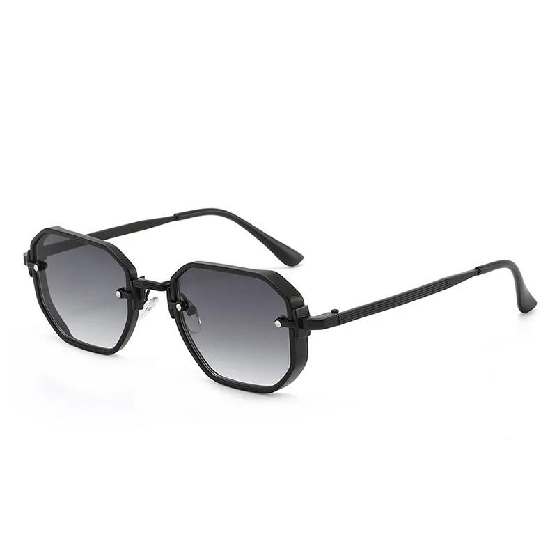 

Модные солнцезащитные очки в уличном стиле Простые Индивидуальные Устойчивые к УФ-излучению Для Путешествий Пляжные Многоугольные Металлические Очки Высокого Класса для Мужчин и Женщин